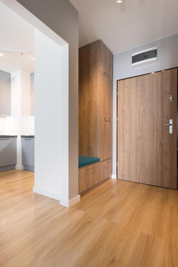 H2 Apartment- Gasiorowskich 4 - Parking Podziemny - Self Check In 24H - Mtp Targi - Pkp - Sklep Netto W Budynku Πόζναν Εξωτερικό φωτογραφία